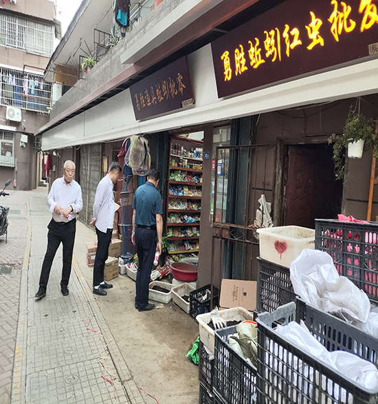 蚯蚓餌料批發(fā)商